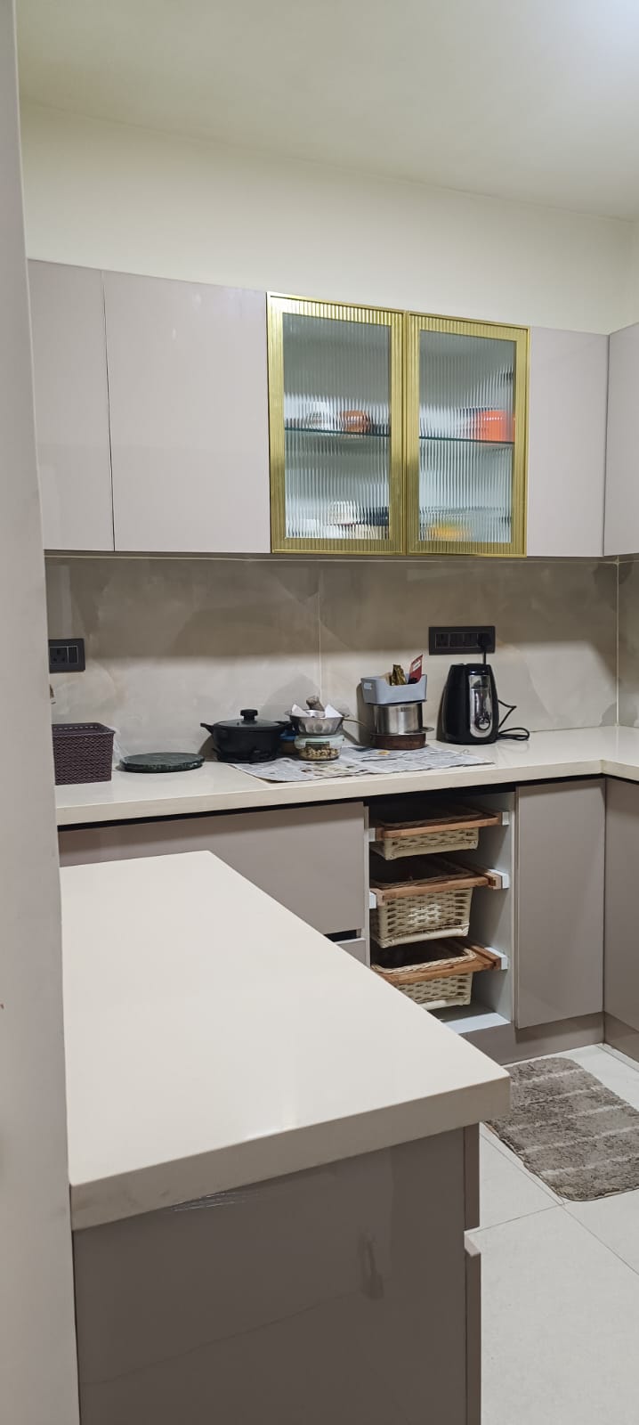 Full home interior, Bomikhal after